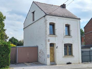 Sympathique maison à rafraîchir 3 ch. & jardin à Mariembourg beschikbaar voor biedingen