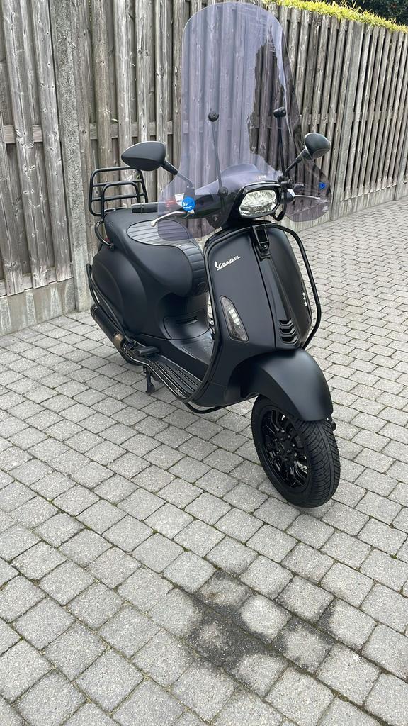 Vespa sprint A klasse full 80cc, Fietsen en Brommers, Scooters | Vespa, Zo goed als nieuw, Vespa S, Ophalen