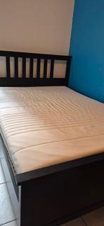 Ikea Hemnes bedframe met matras en topper, Huis en Inrichting, Slaapkamer | Bedden, Ophalen, Overige kleuren, 140 cm, Zo goed als nieuw