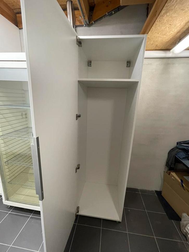 Ikea METOD keukenkast 200 x 60 x 60 met hoogglansdeur, Huis en Inrichting, Keuken | Keukenelementen, Zo goed als nieuw, 200 cm of meer