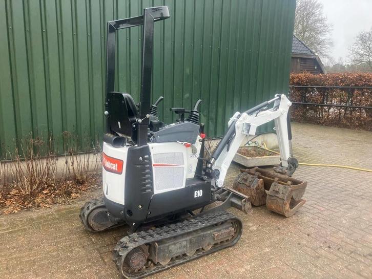 Bobcat E10 minigraver 2017 1100KG, Zakelijke goederen, Machines en Bouw | Kranen en Graafmachines, Ophalen