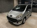 Peugeot 1007 benzine gekeurd garantie, Auto's, Peugeot, Voorwielaandrijving, Stof, Zwart, Bedrijf