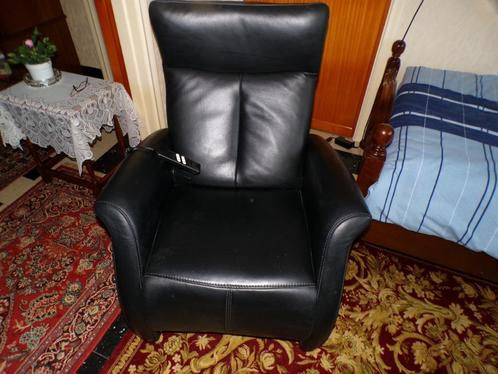 Elektrische lederen zetel, Huis en Inrichting, Zetels | Zetels en Chaises Longues, Zo goed als nieuw, Eenpersoons, Minder dan 150 cm