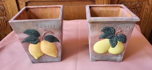 Bloempotten met opschrift "Lemons" & "Pears" NIEUW!!, Tuin en Terras, Bloempotten, Nieuw, Aardewerk, Binnen, Balkon, Minder dan 40 cm