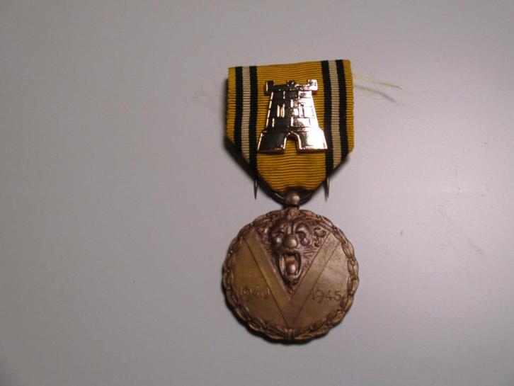Belgische Medaille, Verzamelen, Militaria | Algemeen, Overige soorten, Lintje, Medaille of Wings, Verzenden