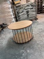 Tafel in de woonkamer, Huis en Inrichting, Tafels | Salontafels, Overige materialen, Minder dan 50 cm, 50 tot 75 cm, Design
