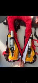 2x automatische opblaasbare reddingsvesten 275N, Watersport en Boten, Ophalen, Zo goed als nieuw, Dame of Heer, Reddingsvest of Zwemvest