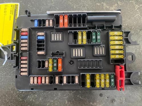 Zekeringkast van een BMW 3-Serie, Auto-onderdelen, Elektronica en Kabels, BMW, Gebruikt, 3 maanden garantie