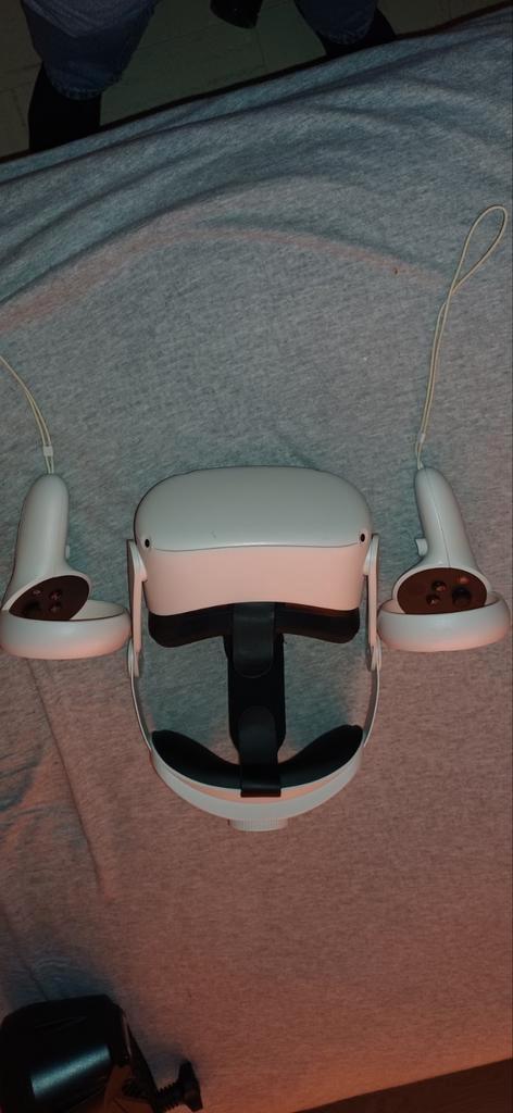 Meta Quest 2 nieuwe editie, Games en Spelcomputers, Virtual Reality, Zo goed als nieuw, Overige platformen, VR-bril, Ophalen of Verzenden