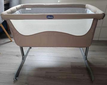 Co sleeper ( chicco next to me) beschikbaar voor biedingen