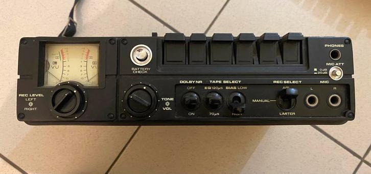 Marantz 2x CD-320 en CD-204 voor opmaak of onderdelen, Audio, Tv en Foto, Cassettedecks, Marantz, Ophalen