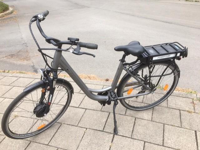 Velo elec 28 p in nieuwe staat, bedienin om 700 km te rijden, Fietsen en Brommers, Elektrische fietsen, Zo goed als nieuw, Overige merken
