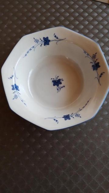 Kommetje 13,5 cm diameter  beschikbaar voor biedingen