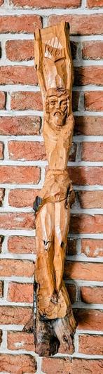 Figurines en bois fabriquées par Sim Cootjans, Enlèvement