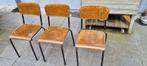 3 vintage oude stoelen metaal/hout, Huis en Inrichting, Stoelen, Drie, Metaal, Gebruikt, Ophalen
