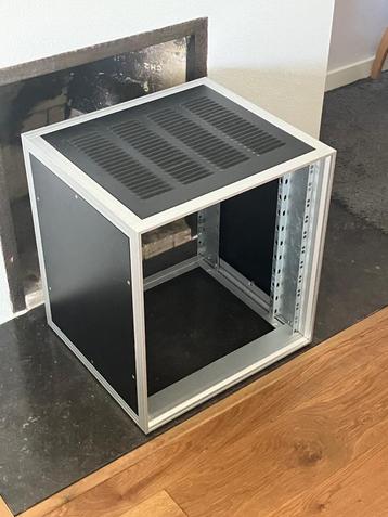 Studiorack beschikbaar voor biedingen