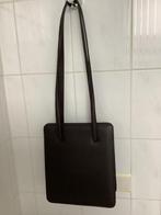 Handtas LEER. Kleur bruin. Als Nieuw. Emma Wielmann., Handtassen en Accessoires, Tassen | Damestassen, Ophalen of Verzenden, Zo goed als nieuw