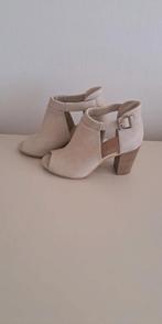 Pumps maat 39, Ophalen of Verzenden, Zo goed als nieuw, Pumps