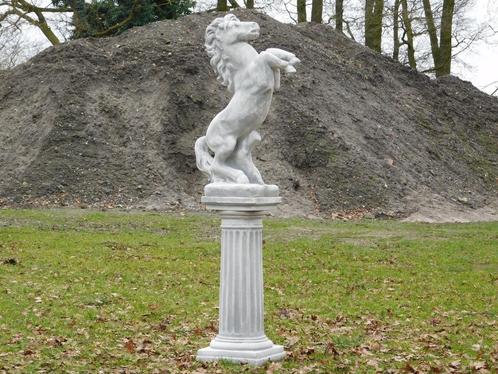 Paard op Sokkel - 150 cm - Steen, Tuin en Terras, Tuinbeelden, Nieuw, Steen, Ophalen of Verzenden