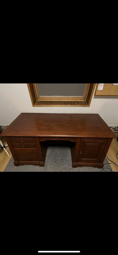 Prachitge eiken bureau klassiek vol hout, Huis en Inrichting, Bureaus, Zo goed als nieuw, Bureau, Ophalen