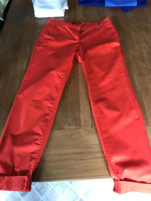 Rode broek van Esprit maat 36, in perfecte staat!, Kleding | Dames, Broeken en Pantalons, Zo goed als nieuw, Maat 36 (S), Rood