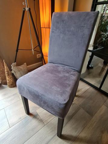 6 stoelen met grijze velvet hoes  beschikbaar voor biedingen