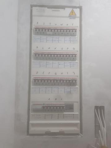 Elektricien  beschikbaar voor biedingen
