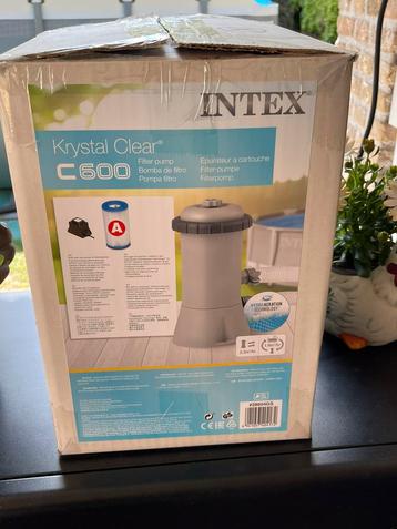 Intex Filterpomp C600 - 2,2m3\h extra voeding, 32mm slangen beschikbaar voor biedingen