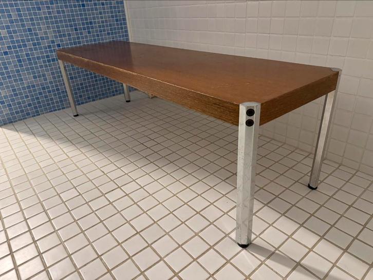 Stevig vintage houten bankje met metalen poten, Doe-het-zelf en Bouw, Werkbanken, Gebruikt, Minder dan 70 cm, Ophalen