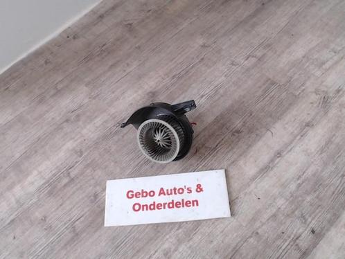 KACHEL VENTILATORMOTOR Volkswagen Polo IV (9N1 / 2/3), Auto-onderdelen, Airco en Verwarming, Volkswagen, Gebruikt
