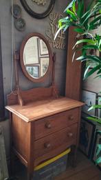 Prachtige eikenhouten meubels, volledig heldere ovale spiege, Antiek en Kunst, Antiek | Meubels | Kasten, Ophalen