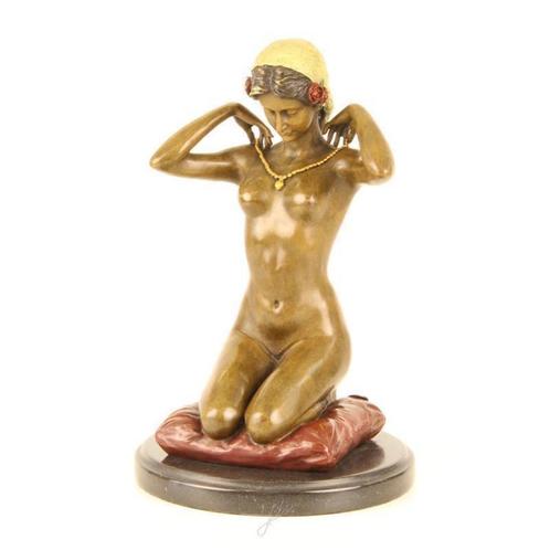 beeld van nederige vrouw , brons, Antiquités & Art, Curiosités & Brocante, Enlèvement ou Envoi