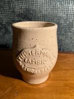 POT À BIÈRE ÉMAILLÉ PICHET BIÈRE LAMBIC TIMMERMANS ITTERBEEK, Collections, Verres & Petits Verres, Enlèvement ou Envoi, Comme neuf