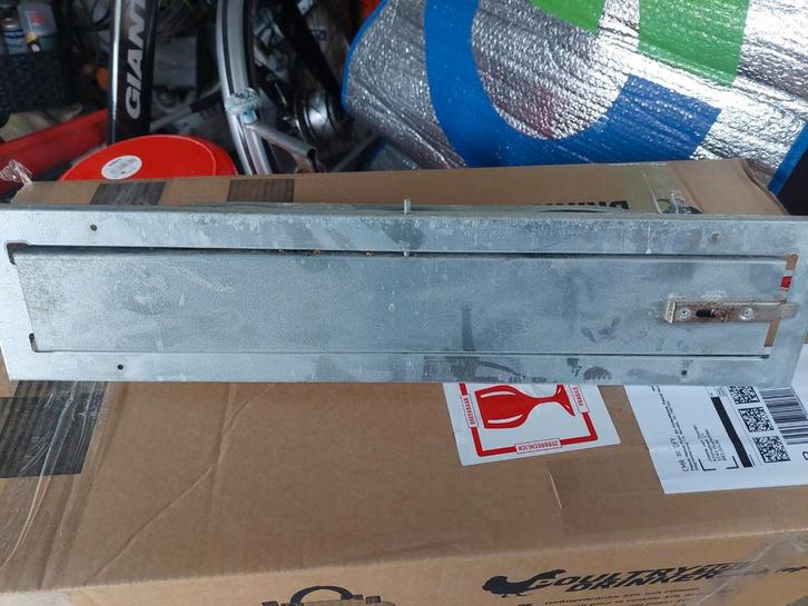 3 vak voederbak inbouwbaar, Dieren en Toebehoren, Vogels | Parkieten en Papegaaien