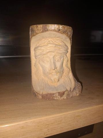 Jezus houtsnijwerk