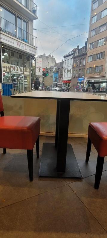 5 mooie witte tafels te koop beschikbaar voor biedingen