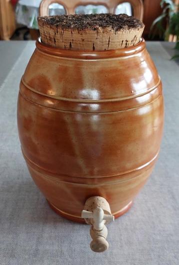 Vinaigrier 4,5 litres beschikbaar voor biedingen