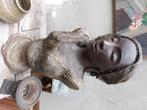 Buste de femme en terre cuite, Ophalen of Verzenden