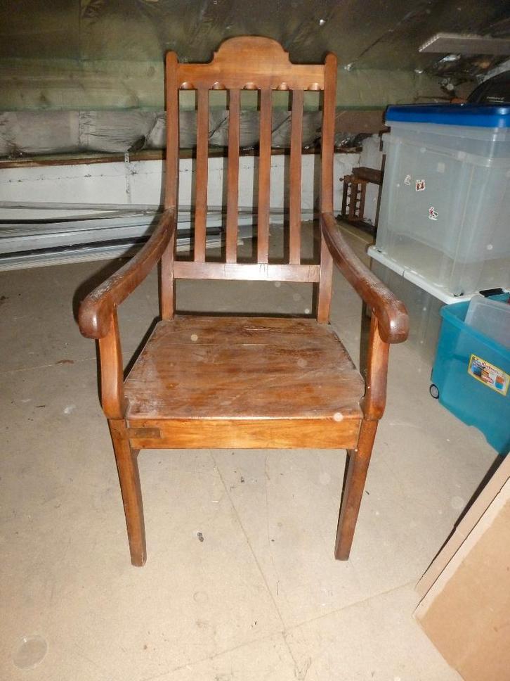 ancien fauteuil de Herve, Antiquités & Art, Antiquités | Meubles | Chaises & Canapés, Enlèvement