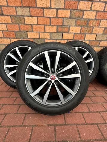 Kit de pneus et jantes d’origine JAGUAR F PACE en 20 pouces beschikbaar voor biedingen