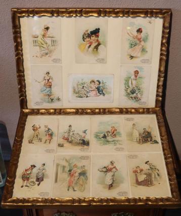 Paar antieke lijsten met prenten beschikbaar voor biedingen