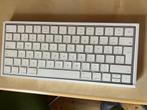 Apple Magic Keyboard - Clavier QWERTY Blanc Sans Fil, Informatique & Logiciels, Claviers, Comme neuf, Apple, Enlèvement ou Envoi