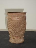 Kongo fijn gesneden KUBA palmwijn beker hout MUSHENGE Kuete, Ophalen of Verzenden