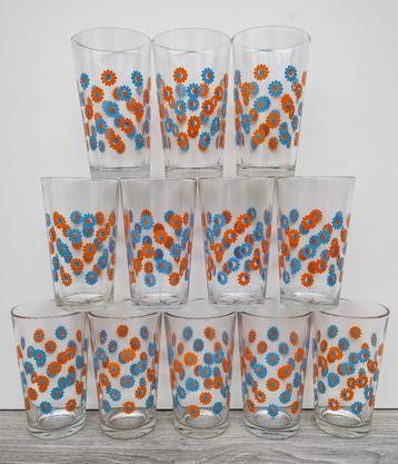 12 verres motif floral beschikbaar voor biedingen