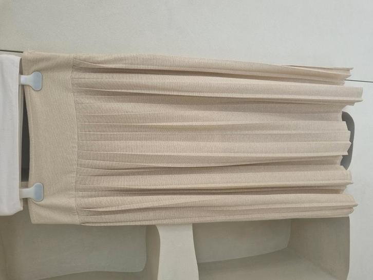 Rok beige/goud Giovane maat 38, Kleding | Dames, Rokken, Zo goed als nieuw, Maat 38/40 (M), Beige, Onder de knie, Ophalen of Verzenden