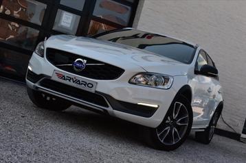 Volvo V60 2.0D Cross Country/Cuir/Attelage de remorque/Garan