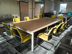 Vergadertafel met 12 stoelen, Ophalen