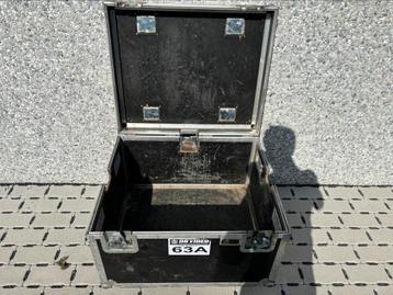 Kabelkist flightcase voor kabels op wielen beschikbaar voor biedingen