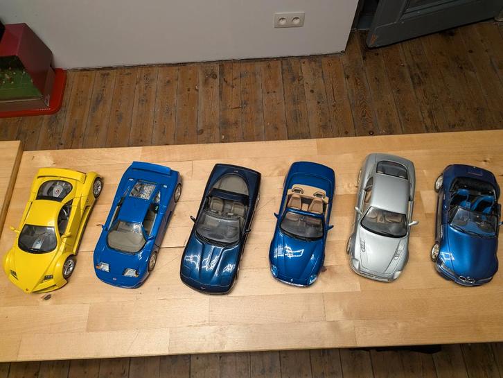 6 x Burago bespeeld, Hobby & Loisirs créatifs, Voitures miniatures | 1:18, Utilisé, Voiture, Burago, Enlèvement ou Envoi