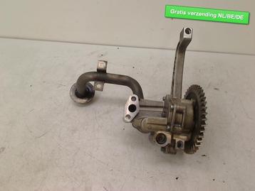 POMPE A HUILE Volkswagen Transporter T5 (070115105A), Utilisé, Volkswagen